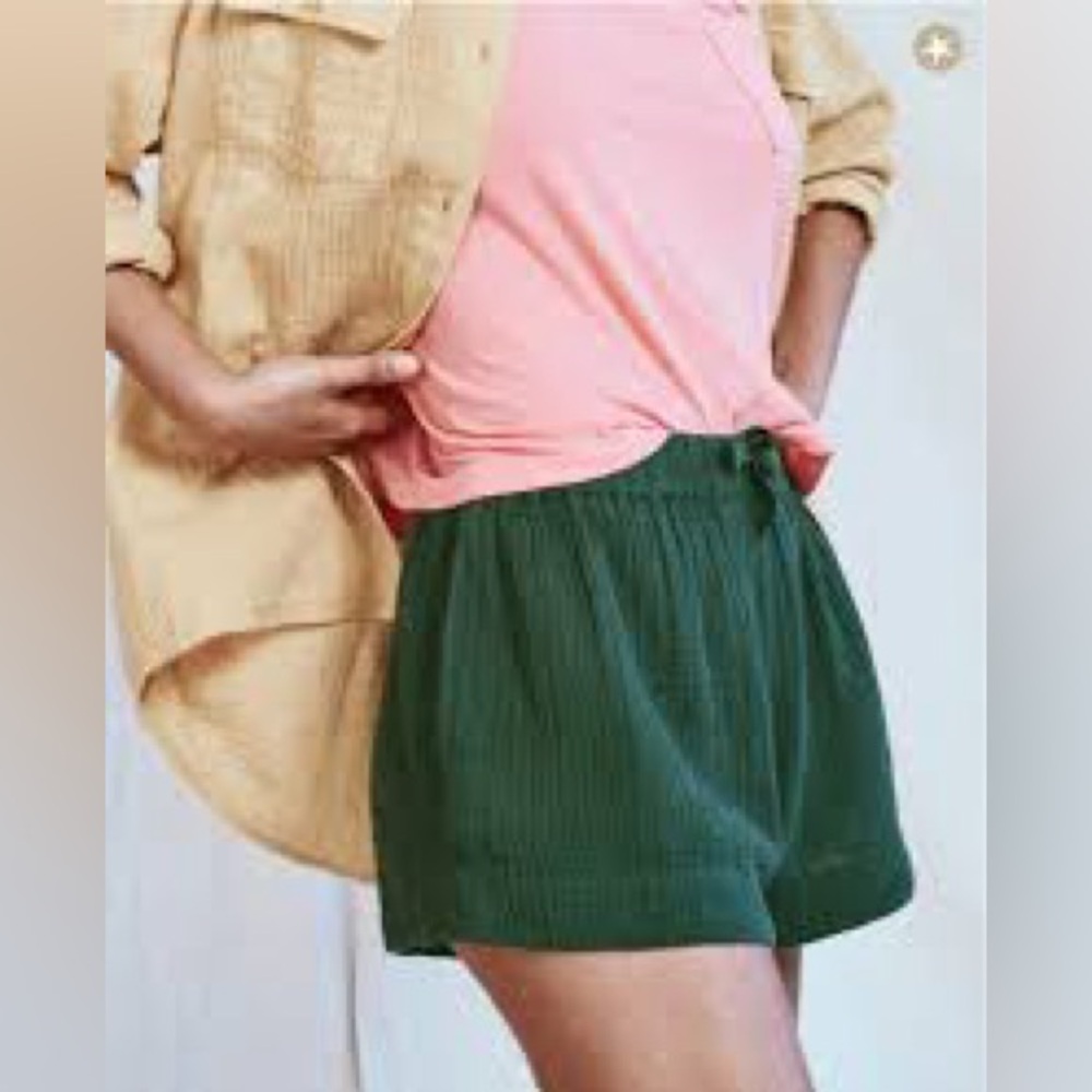 The Great. by Emily and Merrit - The Gauze Bonfire Short in Dark Forest size 3 - Picture 2 of 7